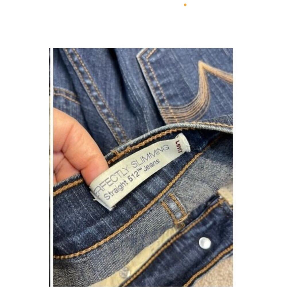 Levi's Women's 512 Perfectly Slimming Straight Jeans Size 2 Dark Wash Indigo - Picture 6 of 15